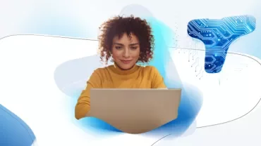 woman working on the laptop