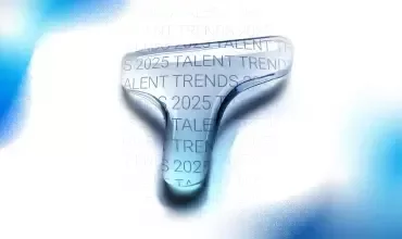 Kropla wody, prześwitująca napis Talent Trends 2025.